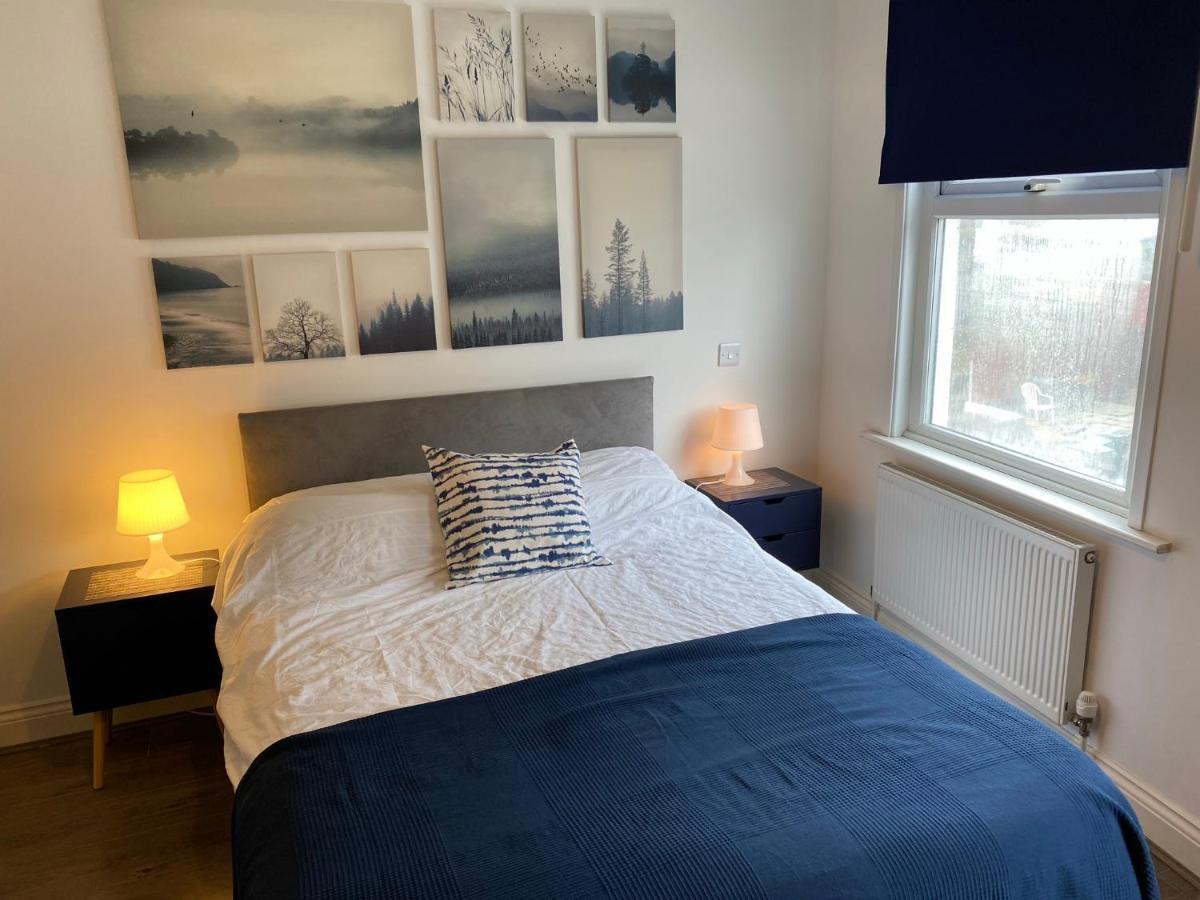 35 Mins To Central London. 3 Bedrooms. 2 Bathrooms With Garden エクステリア 写真